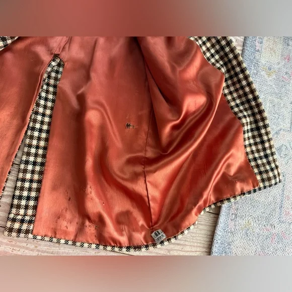 Vintage 1980’s Burberry Plaid Double-Breasted Trench Coat - wear shown in pics - Picture 2 of 15